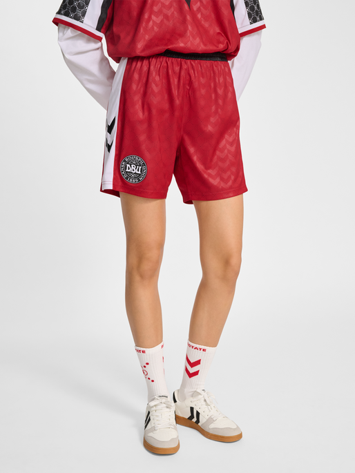 DBU-ROTATE WOMAN 25 HOME SHORTS, TANGO RED, model