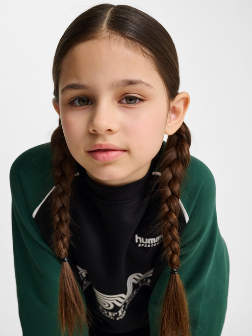 hmlJR OVERSIZED CREW HSW, DARK GREEN, model