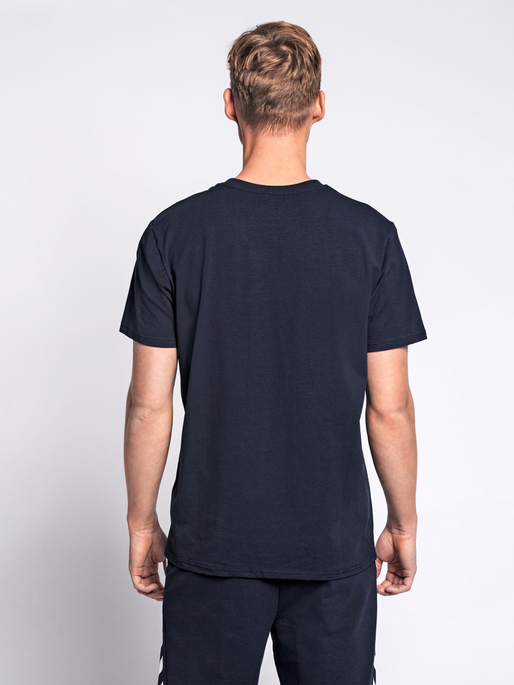 hmlSIGGE T-SHIRT S/S, 1009, model