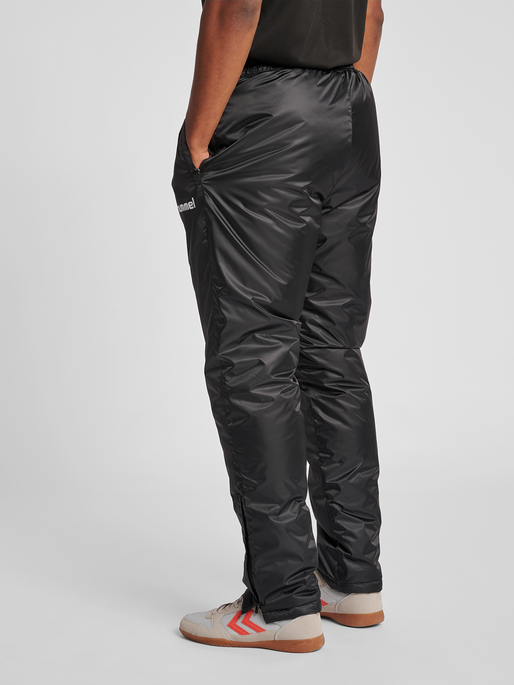 CORE BENCH PANTS, BLACK, model