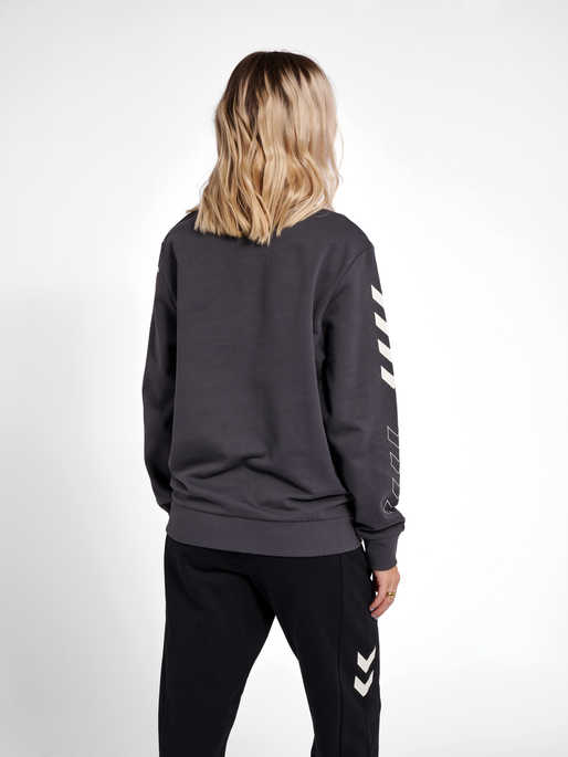 hmlLGC BIRK SWEATSHIRT, ASPHALT, model