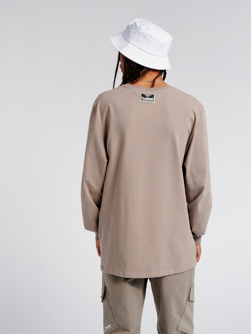 hmlZONE T-SHIRT L/S, 1452, model