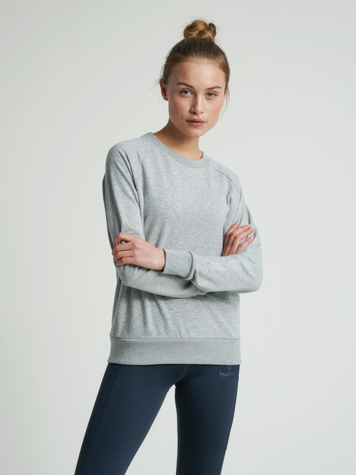 hmlNONI SWEATSHIRT, 2006, model