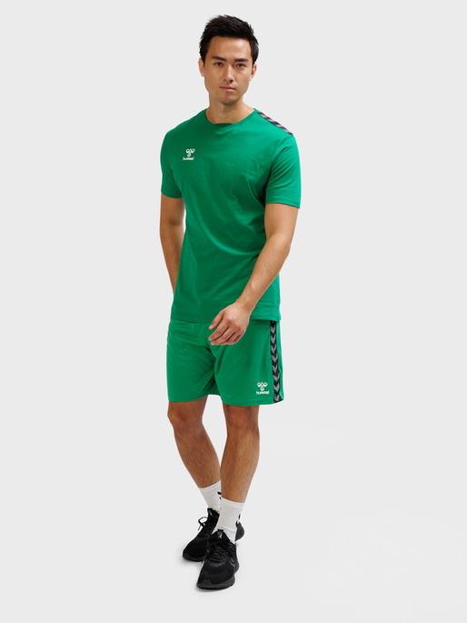 hmlAUTHENTIC CO T-SHIRT S/S, JELLY BEAN, model