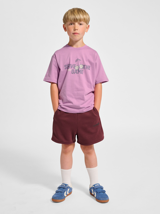 hmlJR LOOSE T-SHIRT S/S HS GRAPHIC, SMOKY GRAPE, model