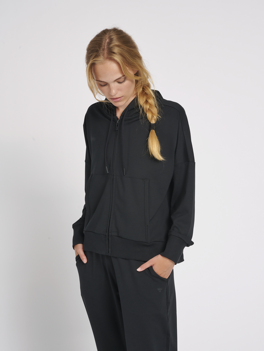 hmlLUISE LOOSE ZIP HOODIE, 2001, model