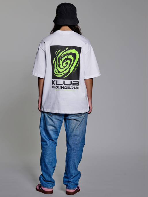 hmlPLADSTILFORSKELLE T-SHIRT S/S, WHITE, model