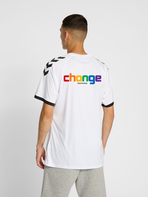 hmlCHANGE FOOTBALL JERSEY, WHITE, model
