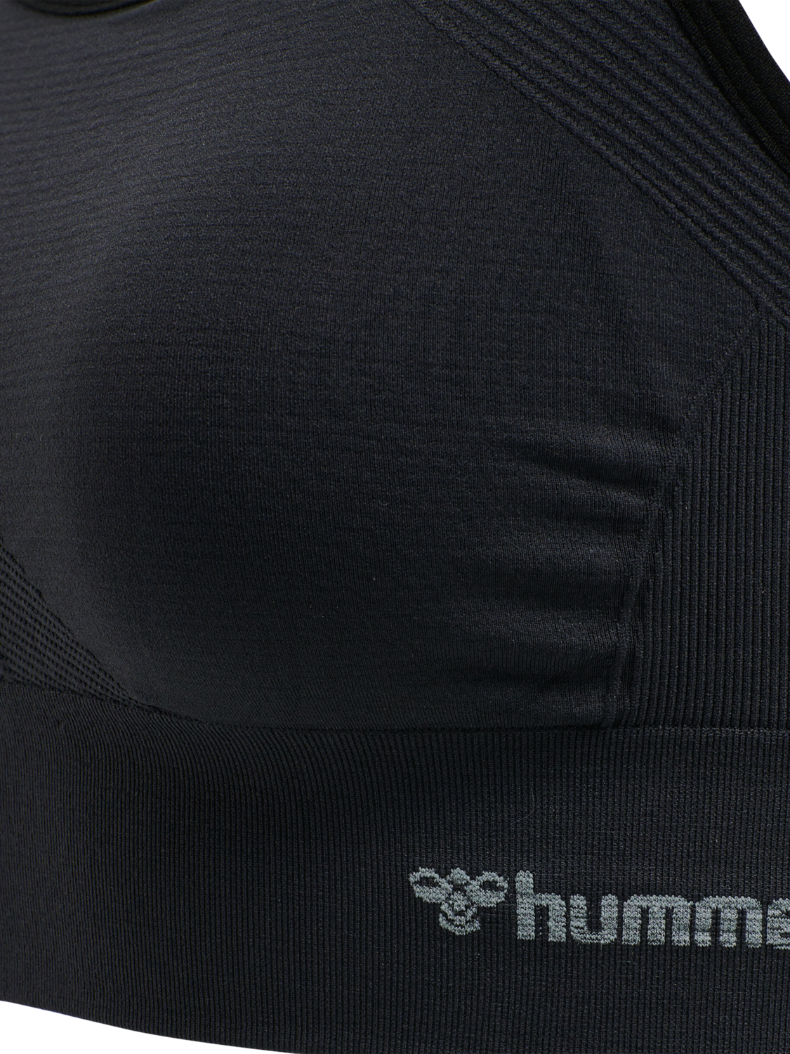 hmlTIFFY SEAMLESS SPORTS TOP, BLACK, packshot