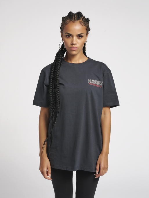 hmlCHRISTOFFER T-SHIRT, 7381, model