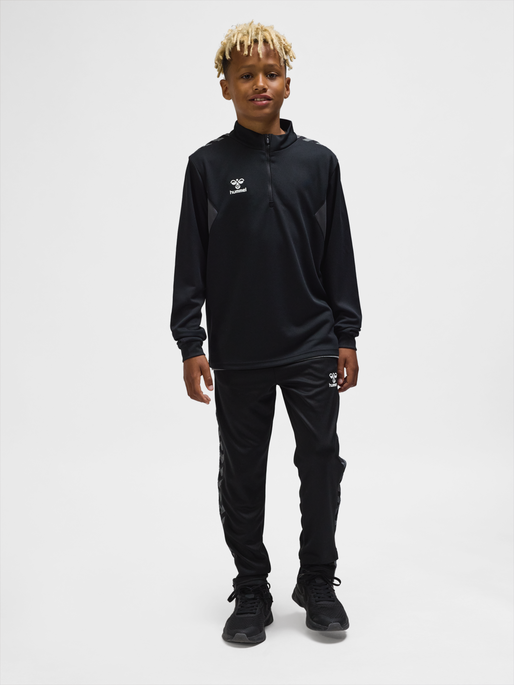 hmlAUTHENTIC HALF ZIP SWEAT KIDS, BLACK, model