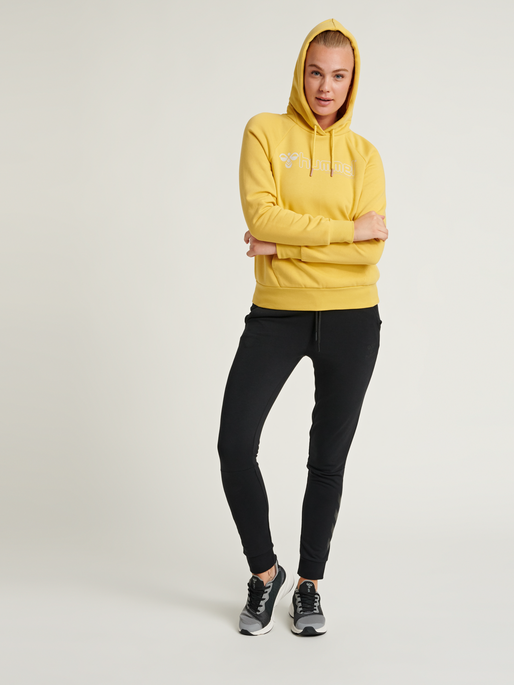 hmlNONI TAPERED PANTS, 2001, model