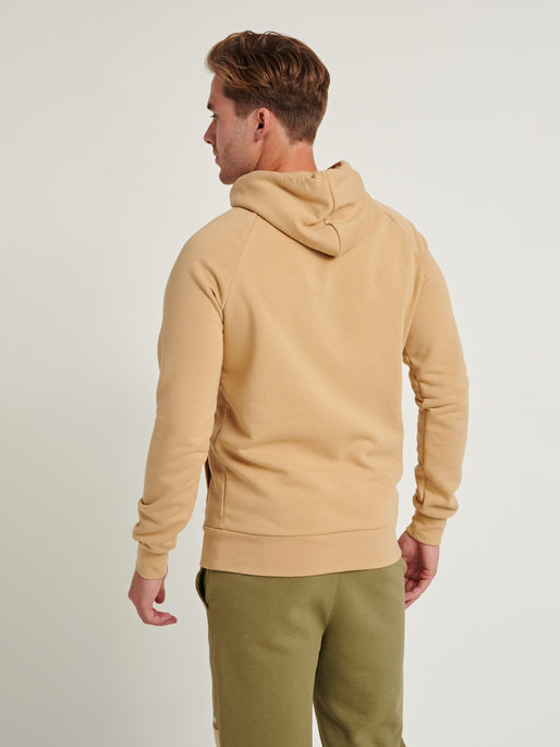 hmlISAM HOODIE, 8024, model