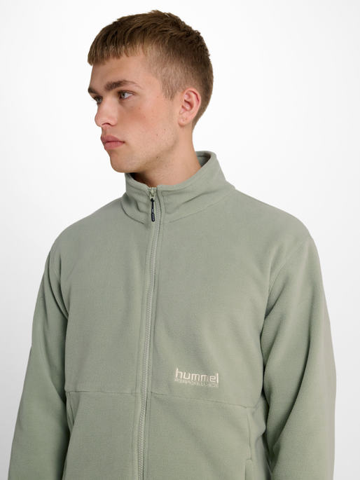 hmlPULSE FLEECE JACKET, SEAGRASS, model