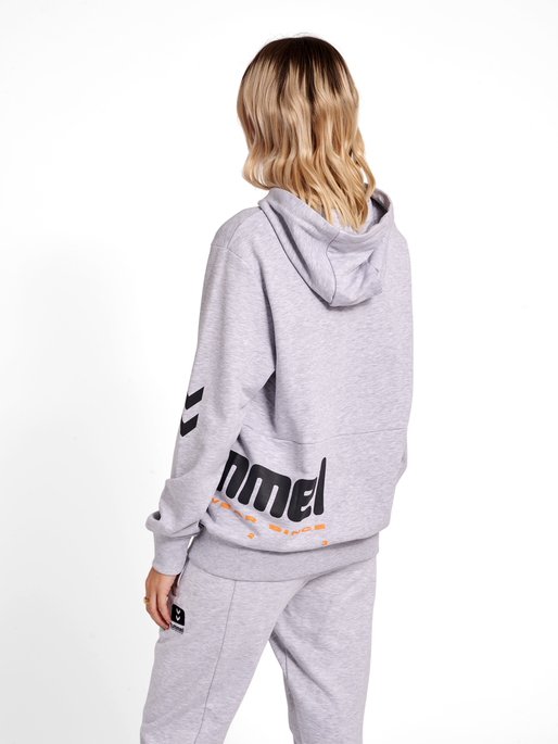 hmlLGC MANFRED HOODIE, 2010, model