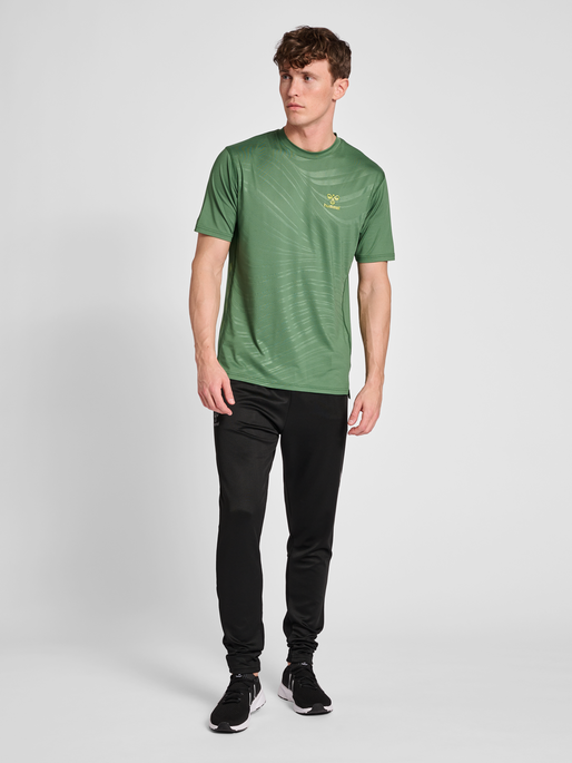 hmlONGRID POLY TEE S/S, 6347, model