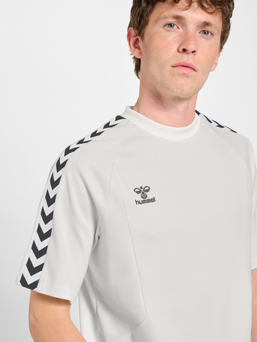 hmlROOT T-SHIRT S/S, BLANC DE BLANC, model