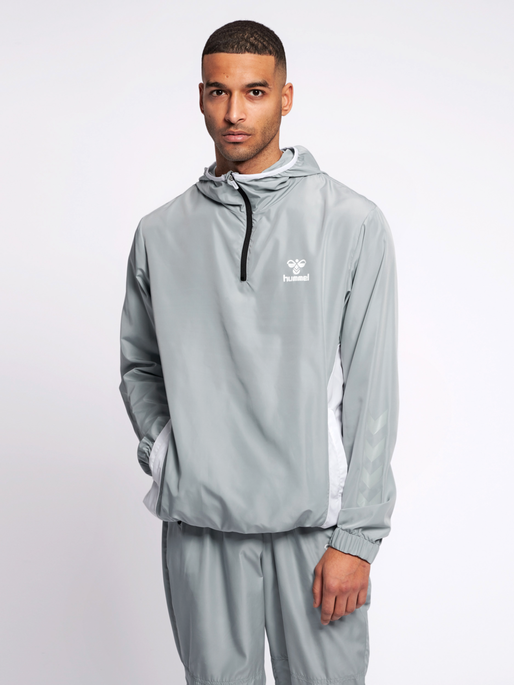 hmlMAGNUS HALF ZIP JACKET, 1968, model