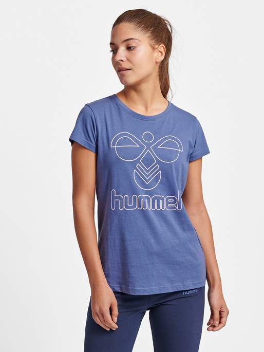 hmlROSE T-SHIRT S/S, 8246, model