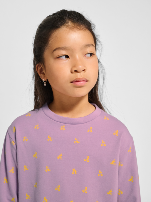 hmlMUSSE T-SHIRT L/S, LAVENDER MIST, model