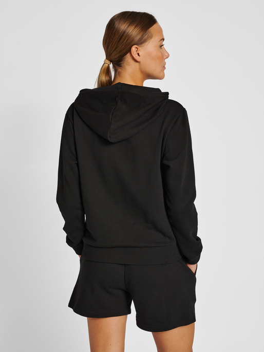 hmlLGC SHAI HOODIE, BLACK, model