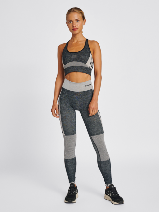 hmlCLEA SEAMLESS MID WAIST TIGHTS, BLACK/WHITE MELANGE, model
