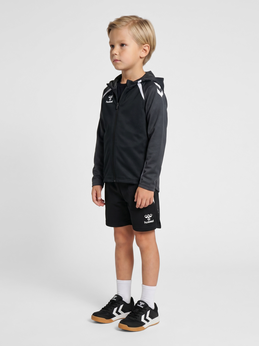 hmlLEAD 2.0 ZIP HOODIE KIDS, BLACK/ASPHALT, model