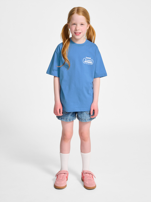 hmlJR LOOSE T-SHIRT S/S STADIUM, LICHEN BLUE, model