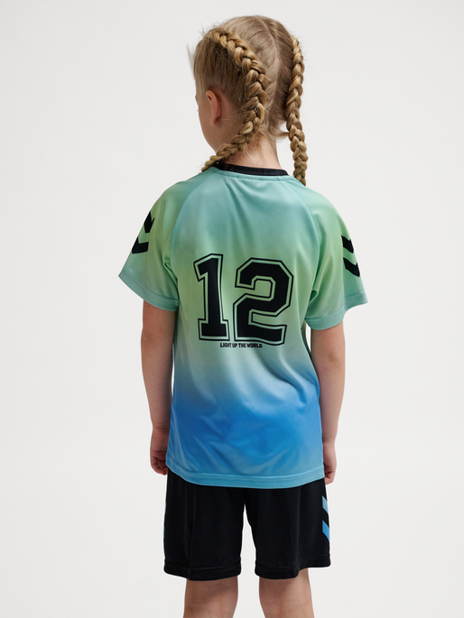 hmlSHIMMER SET, LICHEN BLUE, model