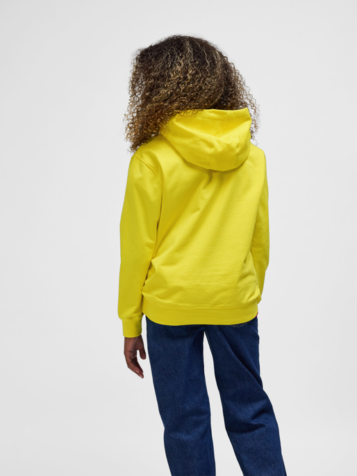 hmlGO 2.0 HOODIE KIDS, BLAZING YELLOW, model