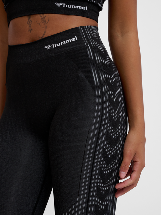 hmlMT SHAPING SEAMLESS MW TIGHTS, BLACK, model