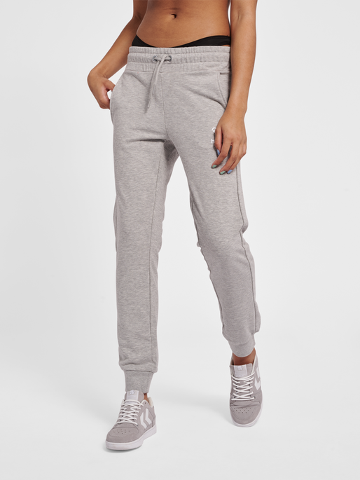 hmlNONI 2.0 REGULAR PANTS, GREY MELANGE, model