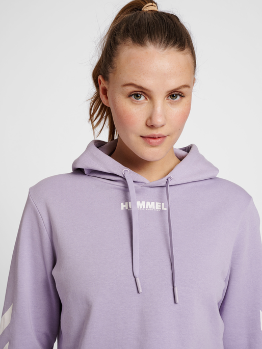 hmlLEGACY WOMAN CROPPED HOODIE, HEIRLOOM LILAC, model