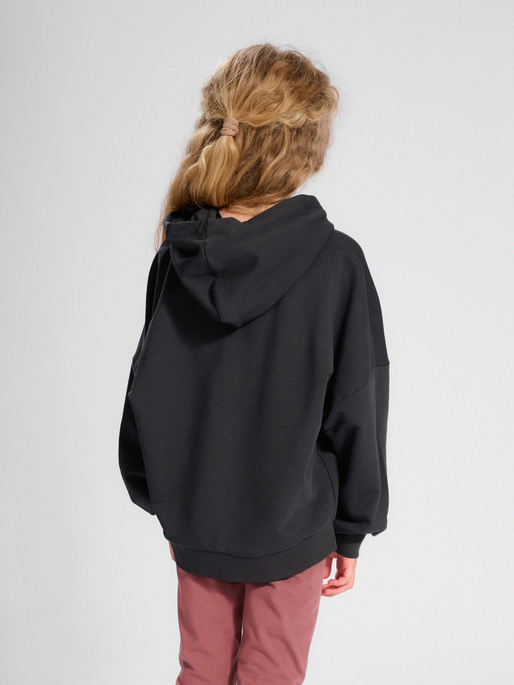 hmlOCTOVA HOODIE, 1525, model