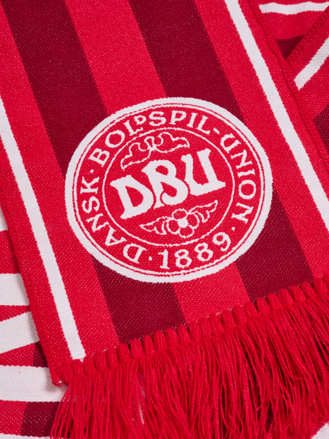 DBU 26 FAN SCARF, TANGO RED, packshot