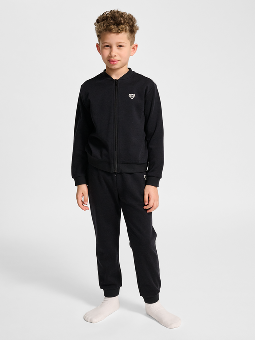 hmlJR WOOL PANTS BEE, BLACK, model