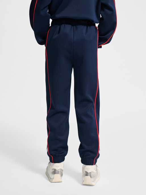 hmlJR INTERLOCK ADJUST PANTS, DRESS BLUES, model