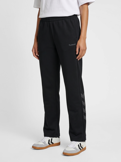 hmlKEEPER CHEVRON W WIDE SWEATPANT, BLACK, model