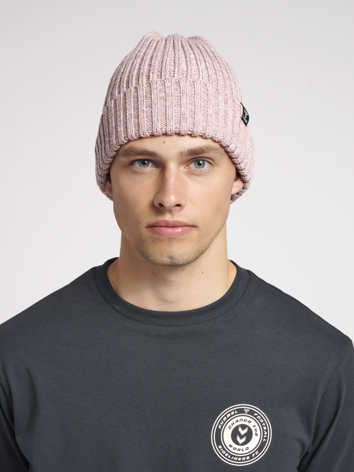 hmlALTA BEANIE, 4871, model