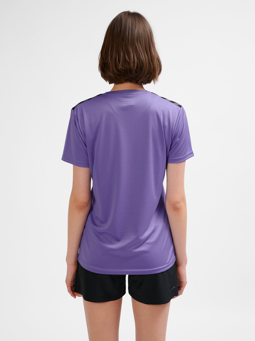 hmlAUTHENTIC PL JERSEY S/S WOMAN, DAHLIA PURPLE/ASPHALT, model