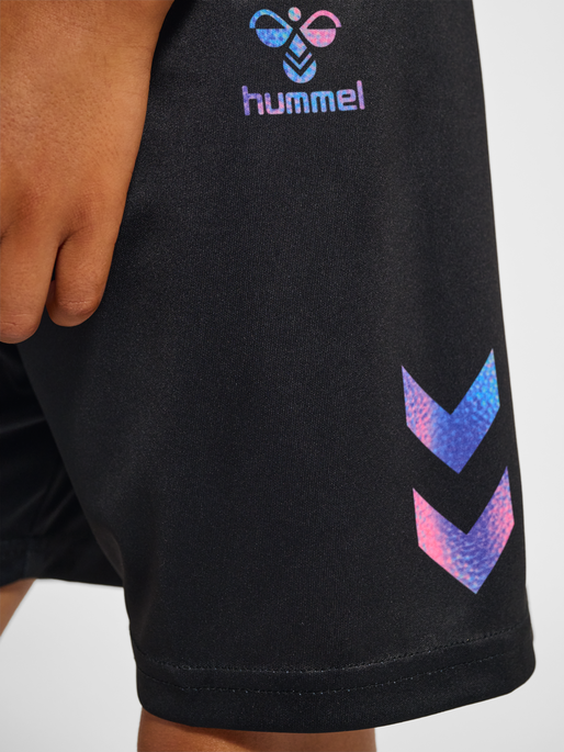 hmlSHIMMER SHORTS, BLACK/CHATEAU ROSE, model