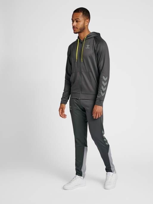 hmlGG12 ACTION ZIP HOODIE, 2162, model