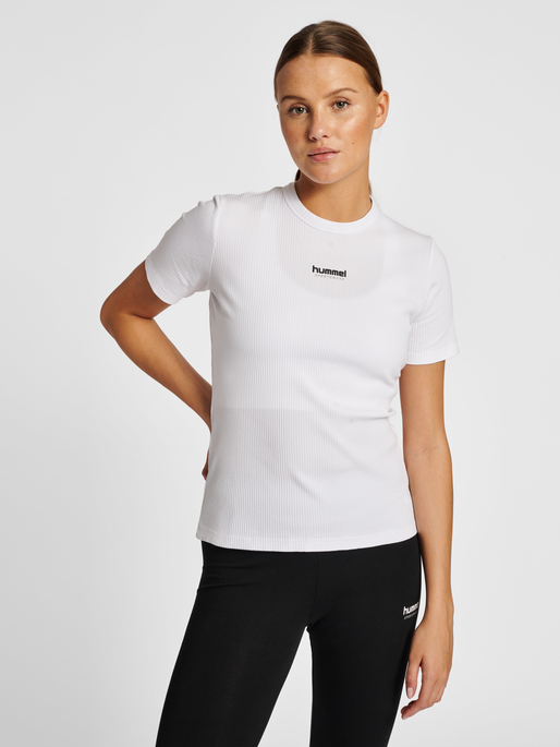 hmlLGC SCARLETT T-SHIRT, WHITE, model