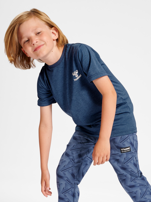 hmlMISTRAL T-SHIRT S/S, 7050, model