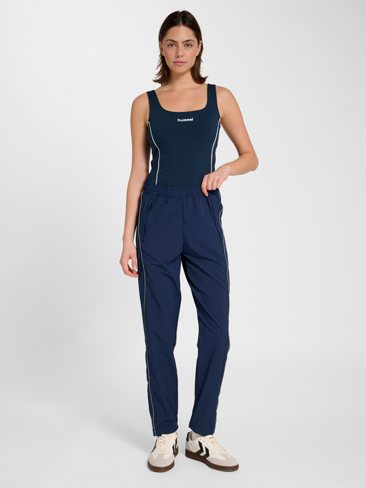 hmlPULSE PIPING W TOP, DRESS BLUES, model