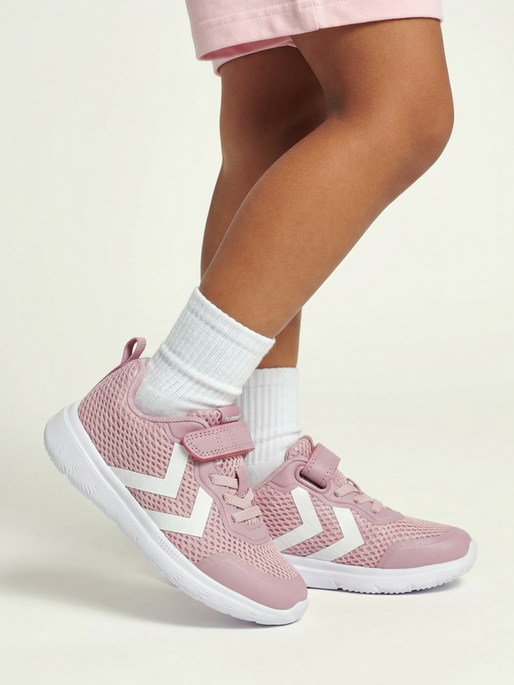 ACTUS  RECYCLED JR, KEEPSAKE LILAC, model