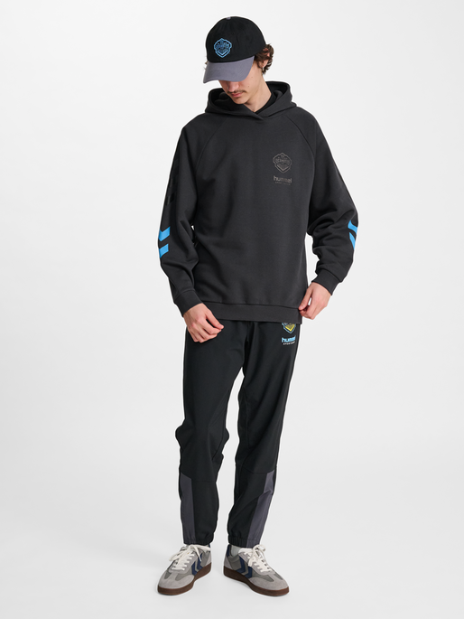 hmlOVERSIZED HOODIE SW EL PASO, EBONY, model