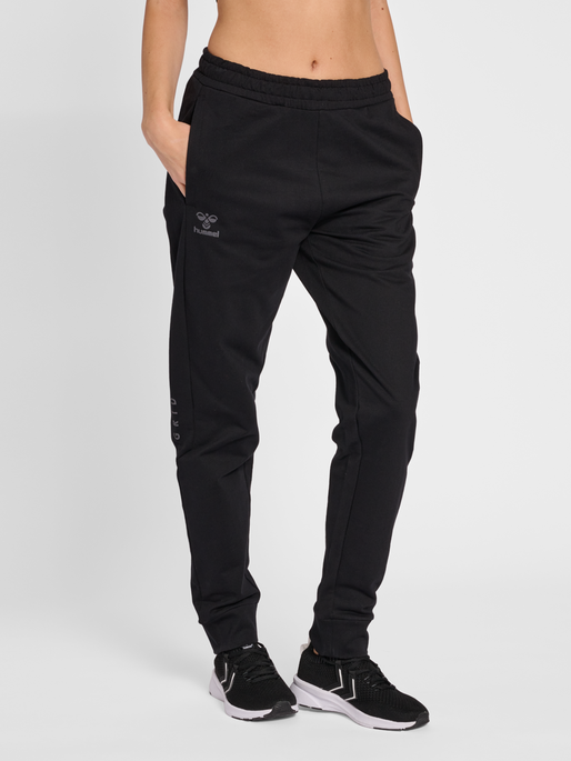hmlOFFGRID COTTON PANTS WO, JET BLACK/FORGED IRON, model