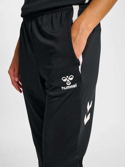 hmlLEAD 2.0 TRAINING PANTS WOMAN, BLACK, model