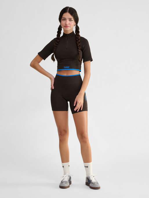 hmlKNITTED WOMENS  SHORT TIGHTS, AFTER DARK, model